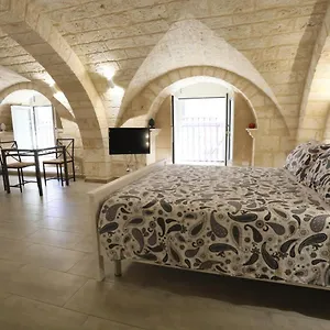 https://due-passi-dal-borgo-antico-3.barihotels.org